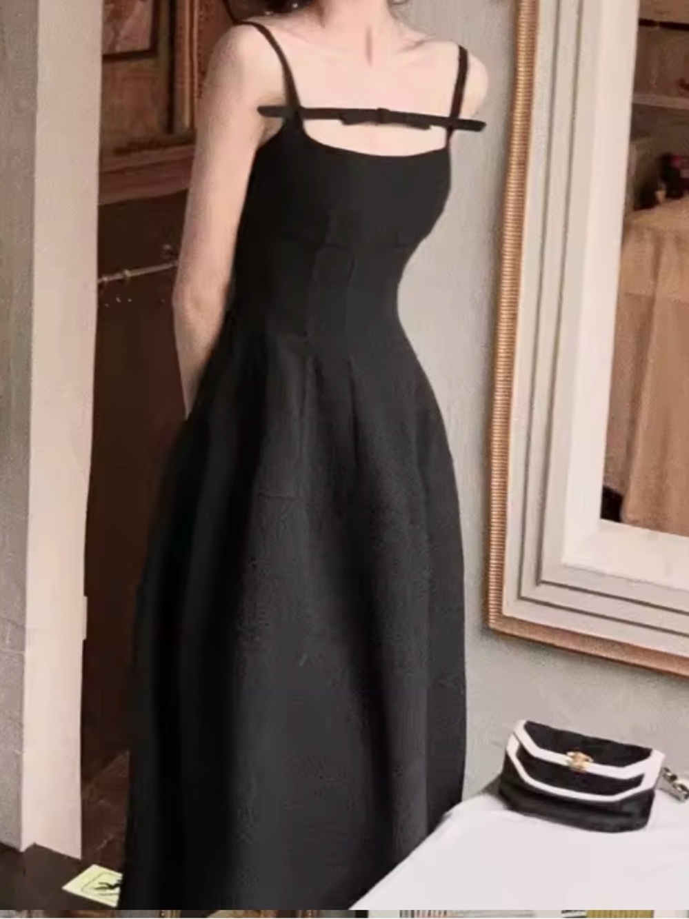 Elegant Black Midi Dress with Bow